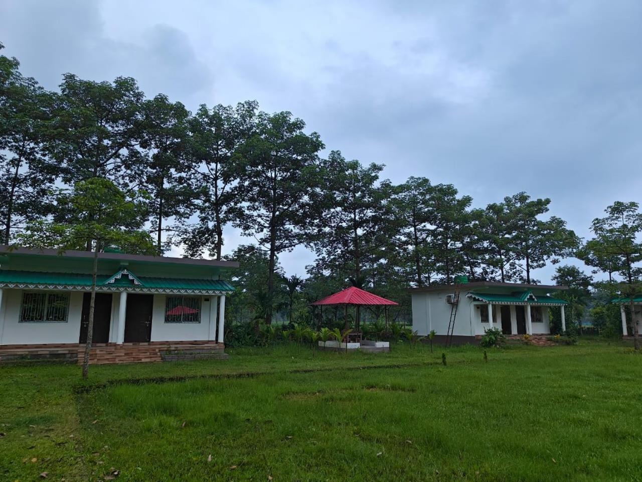 Jaldapara Eco Resorts By Stayapart Madari Hat Luaran gambar